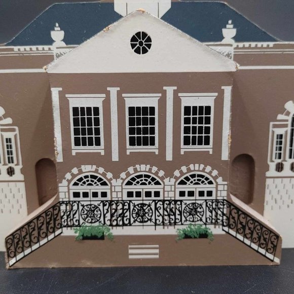 VTG Shelia Collectibles Old Exhange Building Charleston, SC 1990 Shelf Sitter - Picture 3 of 9